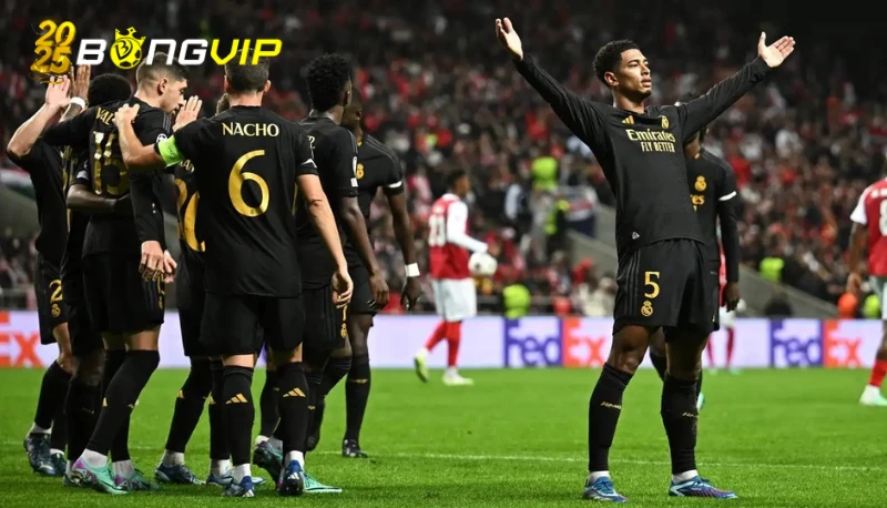 Barca thất thế trong cuộc đua
