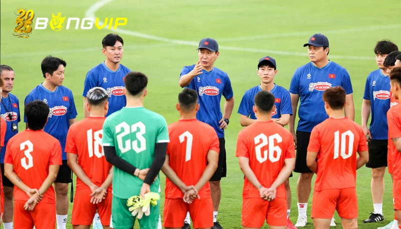 HLV Kim Sang-sik: 'Mong mạch trận xui xẻo vẫn bám lấy Malaysia' Lịch sử đối đầu ủng hộ Việt Nam