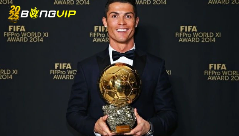 Ribery mỉa mai Ronaldo vụ Quả Bóng Vàng: “Thế còn năm 2013 thì sao?”